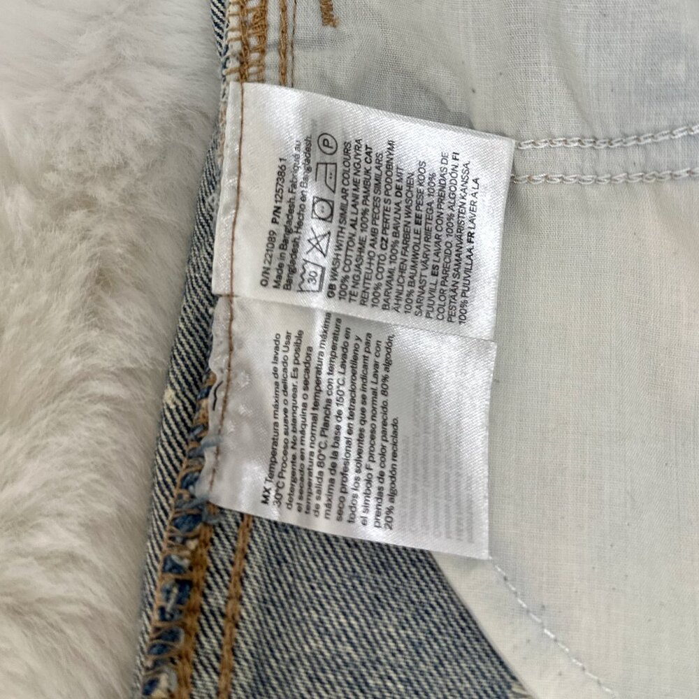 H&M Girls Baggy Fit Jeans – Distressed Light Wash - Picture 13 of 13